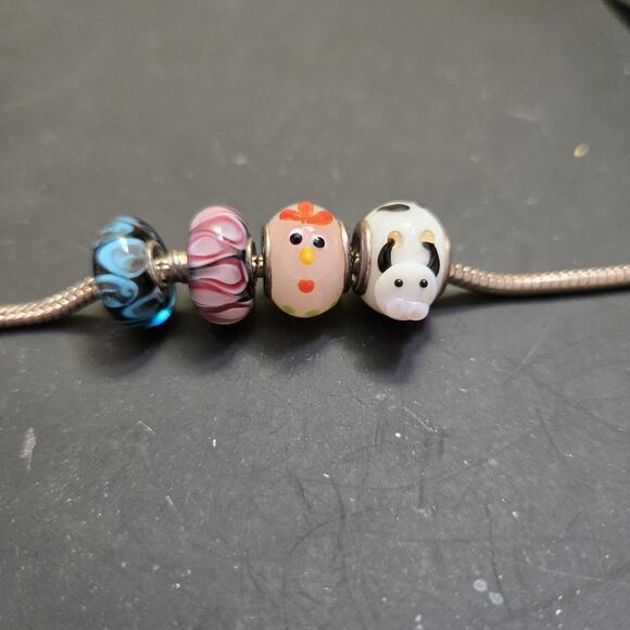 925 Stamp Core Charm Beads: Cow, Chicken– Murano Style Glass. Unbranded - Picture 1 of 8
